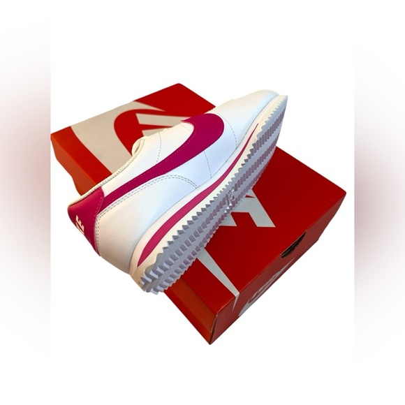 Nike White and Pink Classic Sneakers NWT - Picture 6 of 11